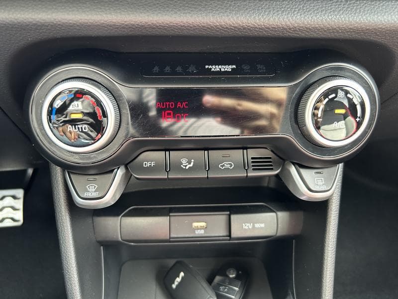 Kia Picanto GT Line | 1.0 essence 67 CV | Camera | GPS | Sieges av et volant chauffants | Cruise control - 19