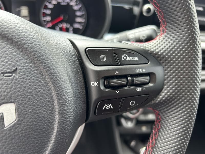 Kia Picanto GT Line | 1.0 essence 67 CV | Camera | GPS | Sieges av et volant chauffants | Cruise control - 27