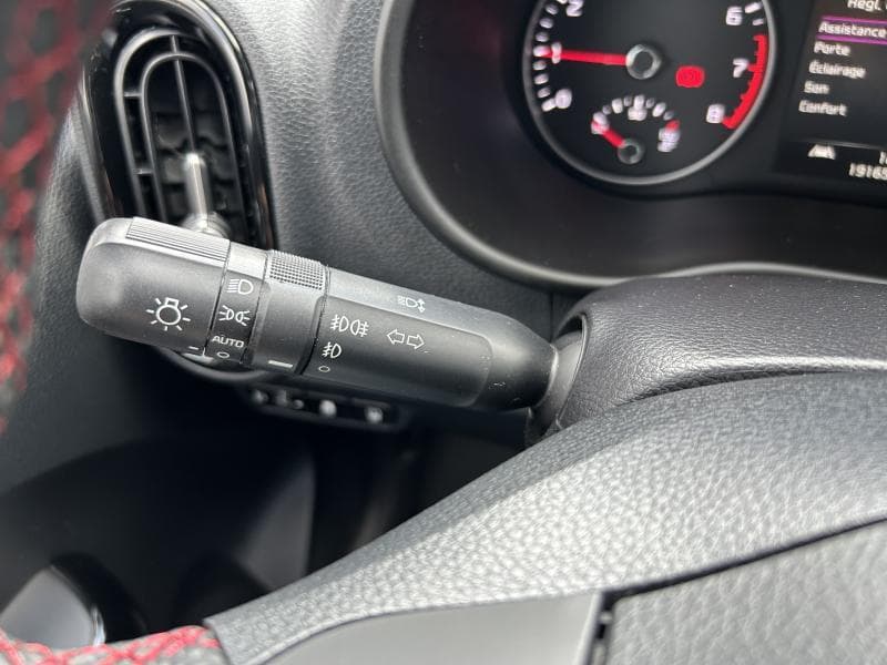 Kia Picanto GT Line | 1.0 essence 67 CV | Camera | GPS | Sieges av et volant chauffants | Cruise control - 28