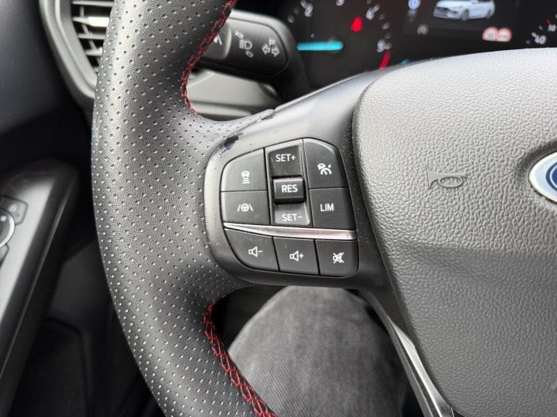 Ford Focus ST-Line | 1.5 Diesel 120 cv | clim auto | siege et volant chauffant | camera de recul | gps - 18