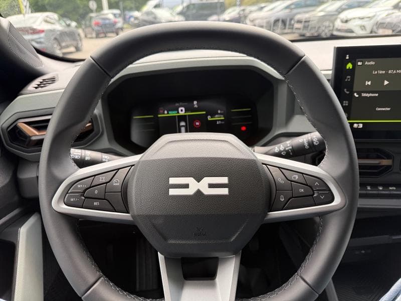 Dacia Duster Extreme | 1.6 HYbrid 145cv | GPS | Clim auto | Camera 360 - 13