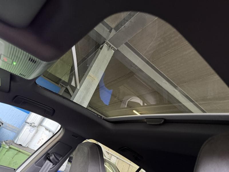 Volkswagen Golf VIII R-Line Business Premium - Phare Matrix - Harman Kardon - KIT HIVER SUR JANTES ALU - 21