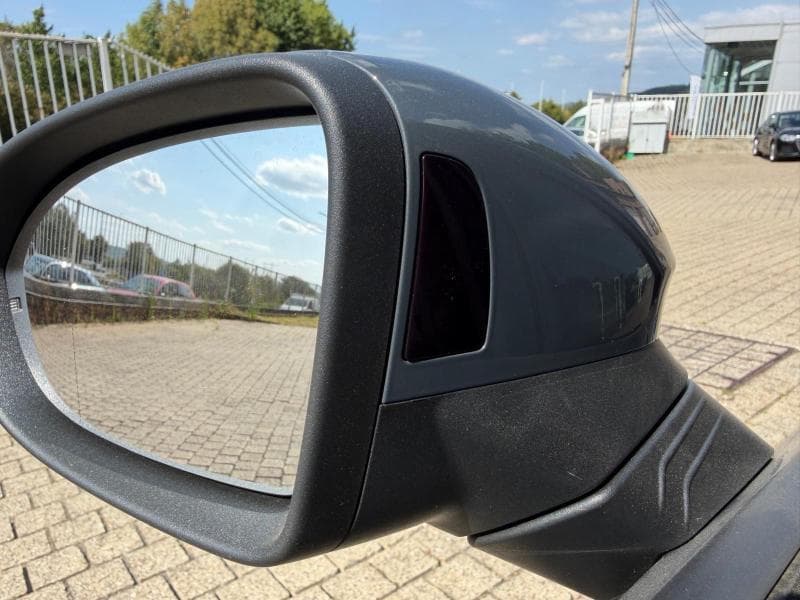 Volkswagen Golf VIII Life Business - Climatronic - KIT HIVER - 16