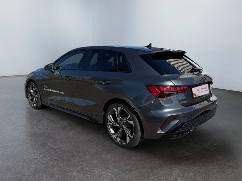 Audi A3 Sportback S-Line - 8