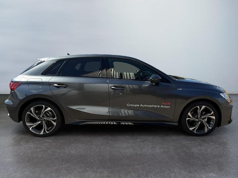 Audi A3 Sportback S-Line - 12