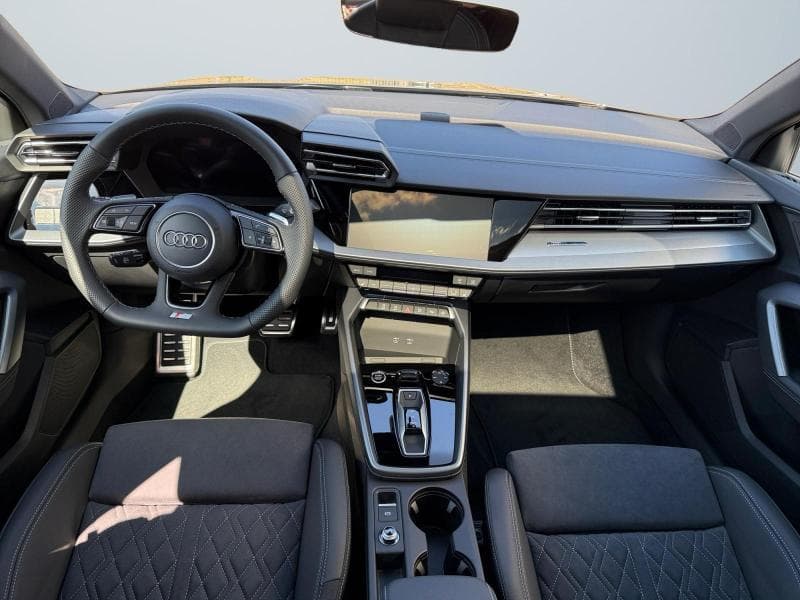 Audi A3 Sportback S-Line - 3