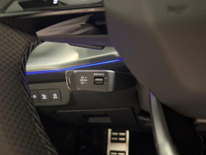 Audi Q3 S-Line Int/Ext | 1.5 TFSI 150 CV | Carplay | Camera | Toit Ouvr | Keyless - 23