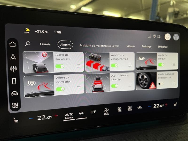 Audi Q3 S-Line Int/Ext | 1.5 TFSI 150 CV | Carplay | Camera | Toit Ouvr | Keyless - 22