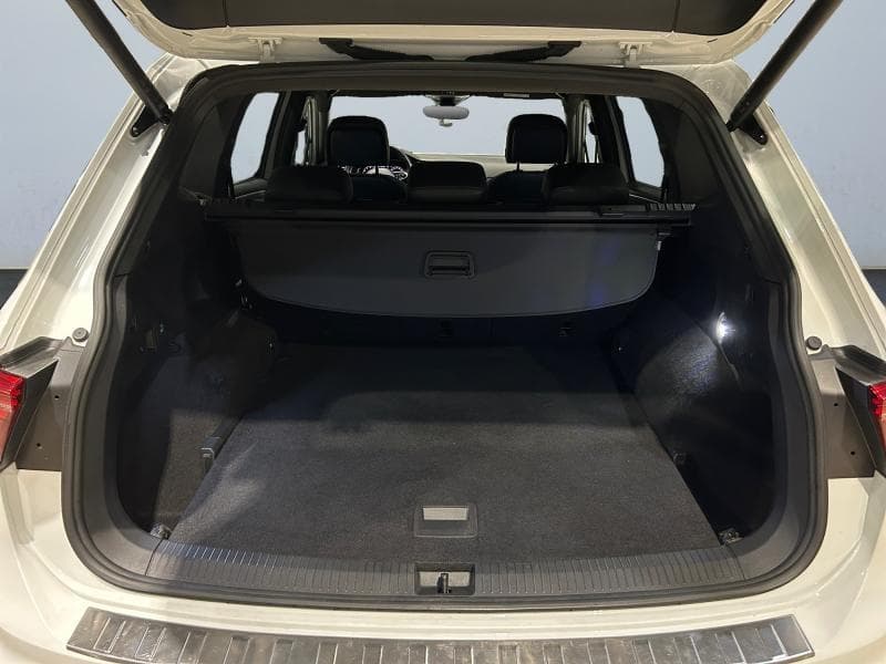 Volkswagen Tiguan Allspace R-Line | 2.0 TSI 190cv | 4x4 | Boite Auto | Toit Pano | Attelage - 33