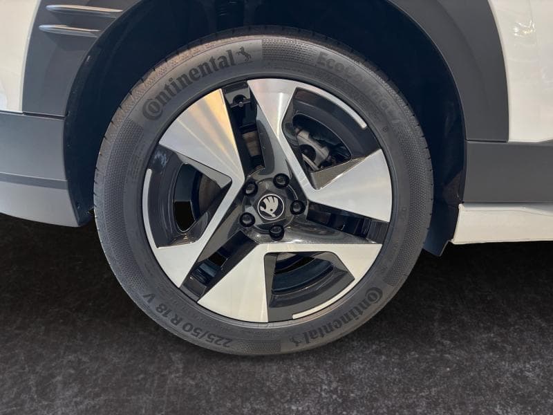 Skoda Epiq Selection 55kWh 211cv - 5