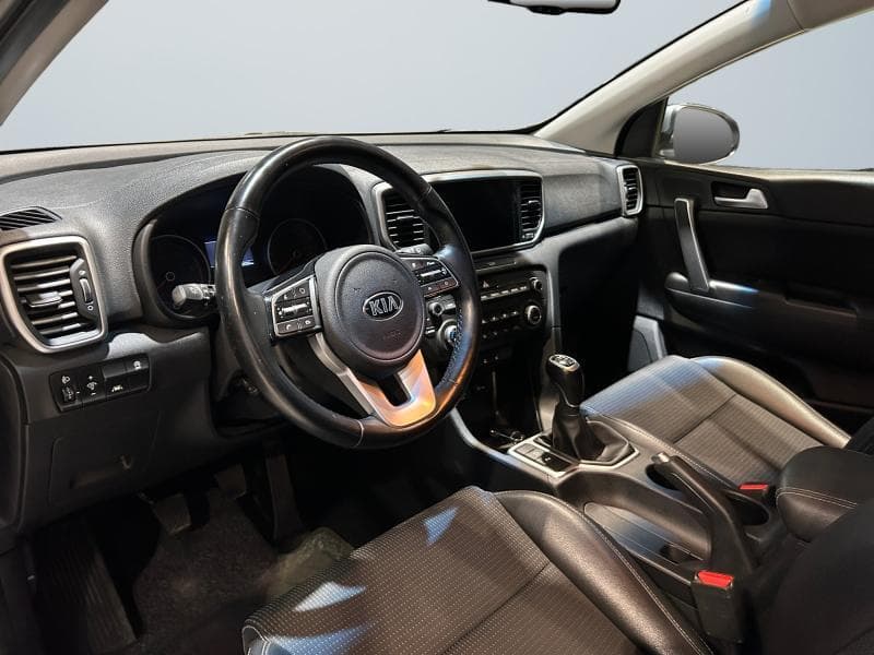 Kia Sportage 1.6 CRDI 116 Cv | Attelage |  Carplay | Camera | GPS - 9