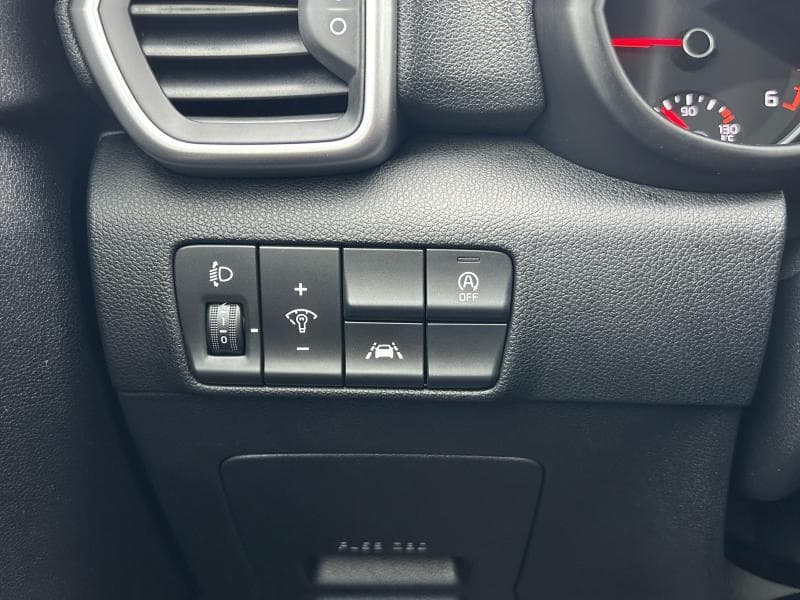 Kia Sportage 1.6 CRDI 116 Cv | Attelage |  Carplay | Camera | GPS - 27