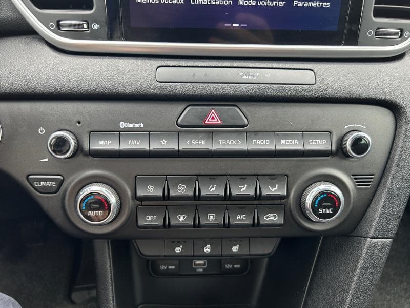 Kia Sportage 1.6 CRDI 116 Cv | Attelage |  Carplay | Camera | GPS - 21