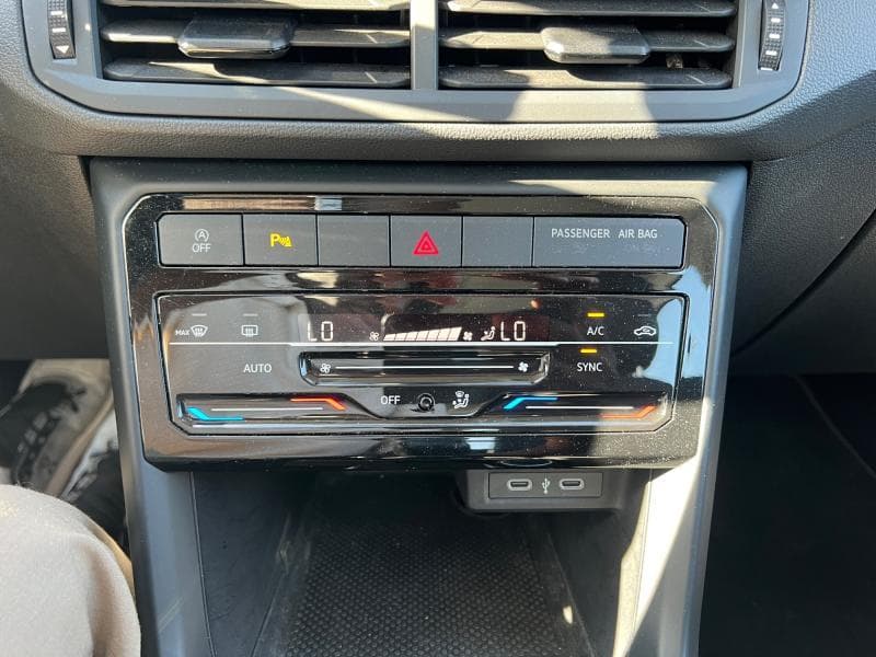 Volkswagen T-Cross Life - 21