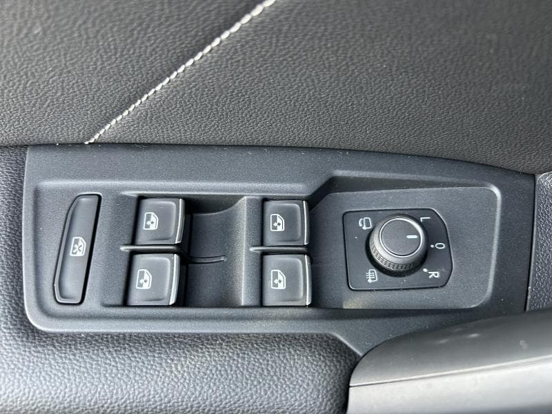 Volkswagen Tiguan R-Line | 1.5 TSI 150 CV | Camera 360 | GPS | Carplay | Hayon electrique - 36