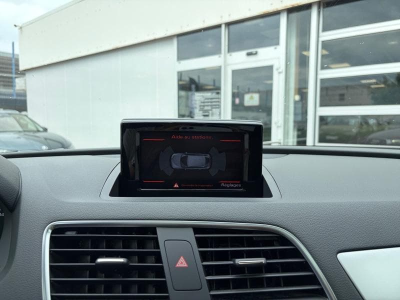 Audi Q3 Attraction - 20