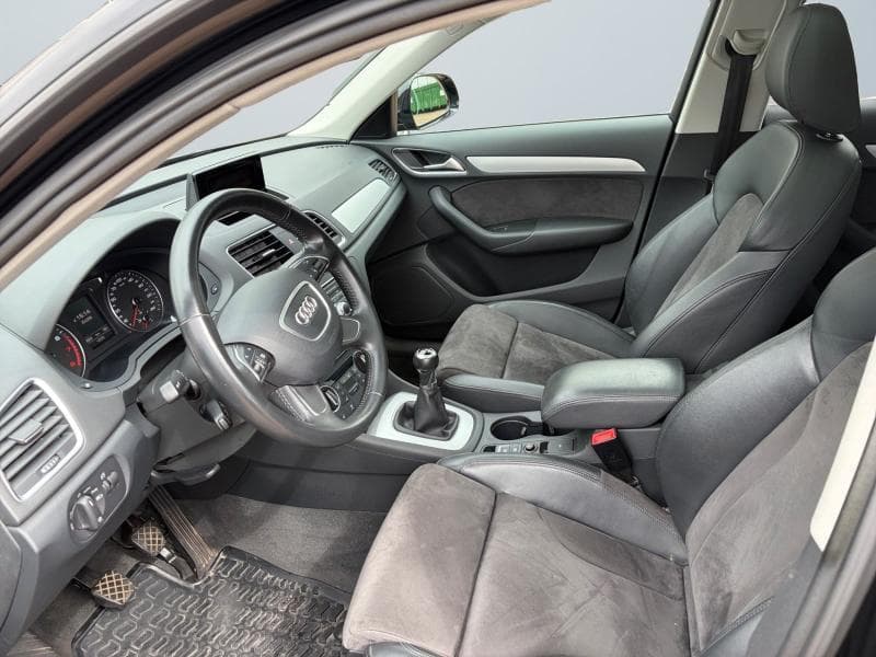 Audi Q3 Attraction - 14