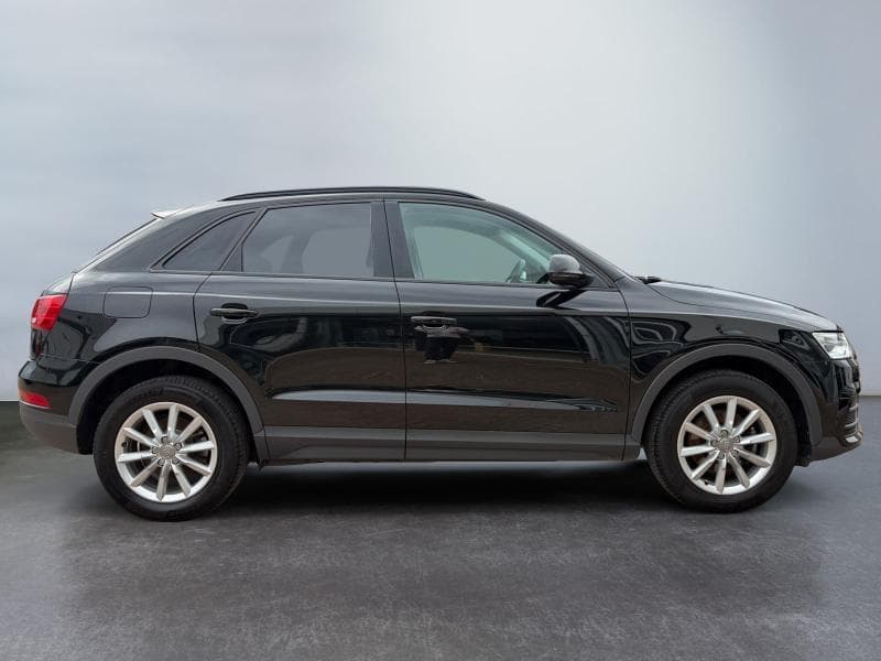 Audi Q3 Attraction - 17