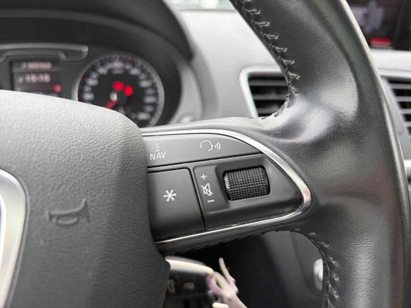 Audi Q3 Attraction - 18