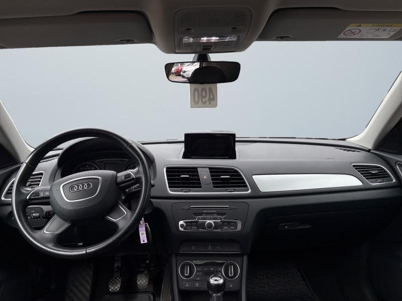 Audi Q3 Attraction - 13