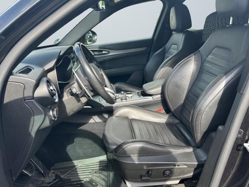 Alfa Romeo Stelvio Sprint | 2.2 diesel 160 CV | Camera | Toit ouvrant et pano | Sieges av et volant chauffants | GPS - 10