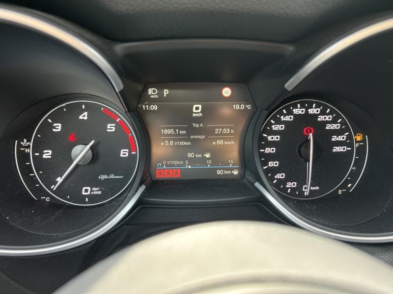 Alfa Romeo Stelvio Sprint | 2.2 diesel 160 CV | Camera | Toit ouvrant et pano | Sieges av et volant chauffants | GPS - 17