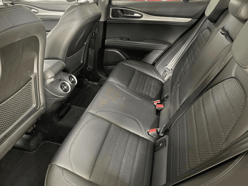Alfa Romeo Stelvio Sprint | 2.2 diesel 160 CV | Camera | Toit ouvrant et pano | Sieges av et volant chauffants | GPS - 13