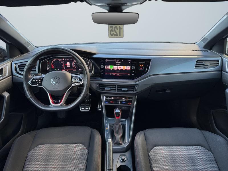 Volkswagen Polo VI GTI - 12