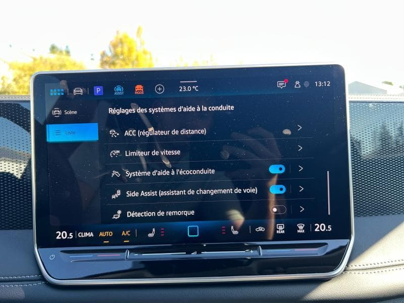 Volkswagen Tiguan Life | 2.0 TDI 150Cv | Attelage | Camera | Carplay | Sièges AV chauffants - 20