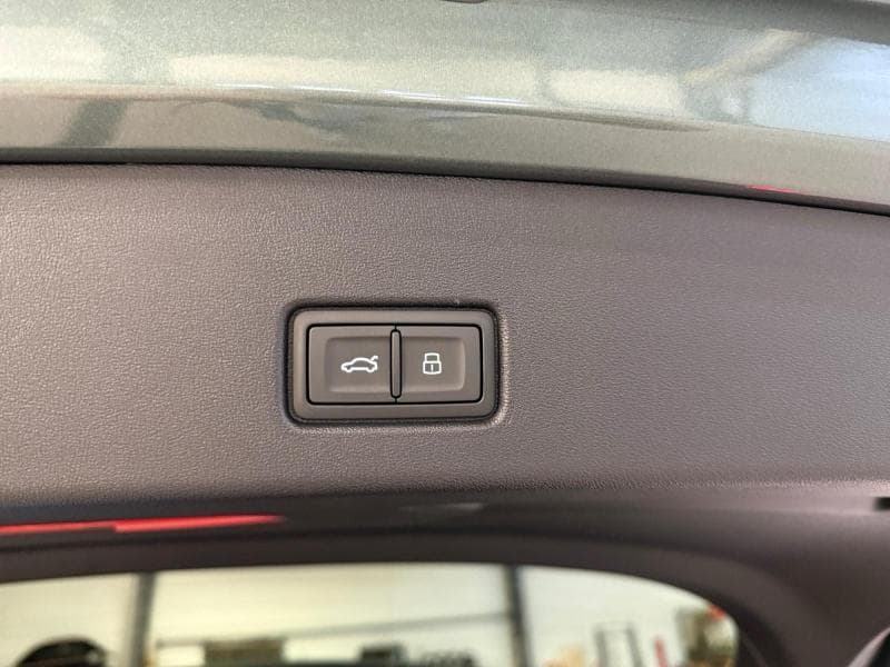 Audi Q4 e-tron suv - 27