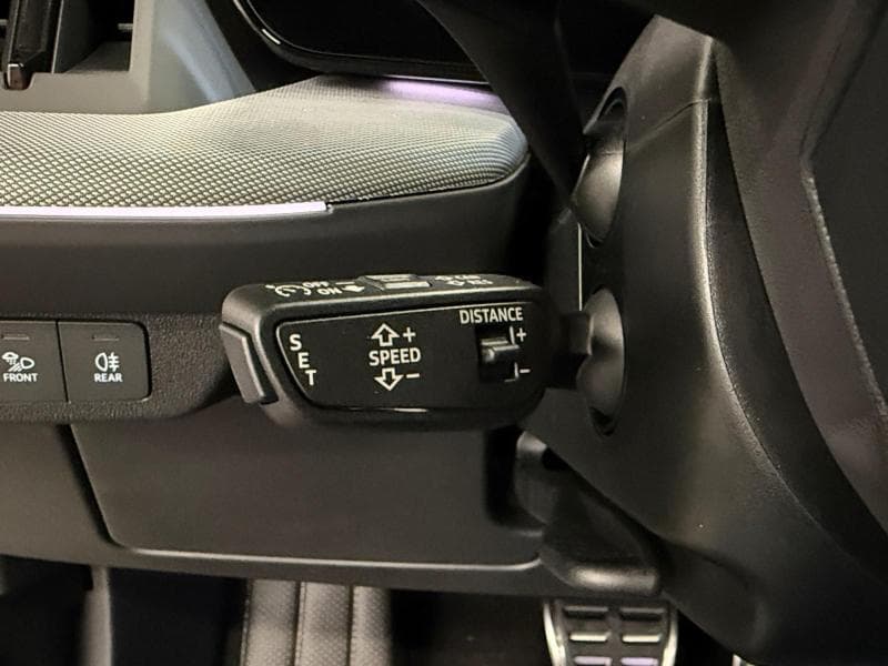 Audi Q4 e-tron suv - 23