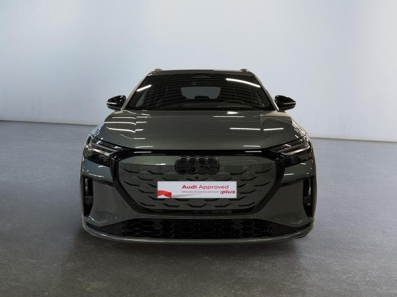 Audi Q4 e-tron suv - 5