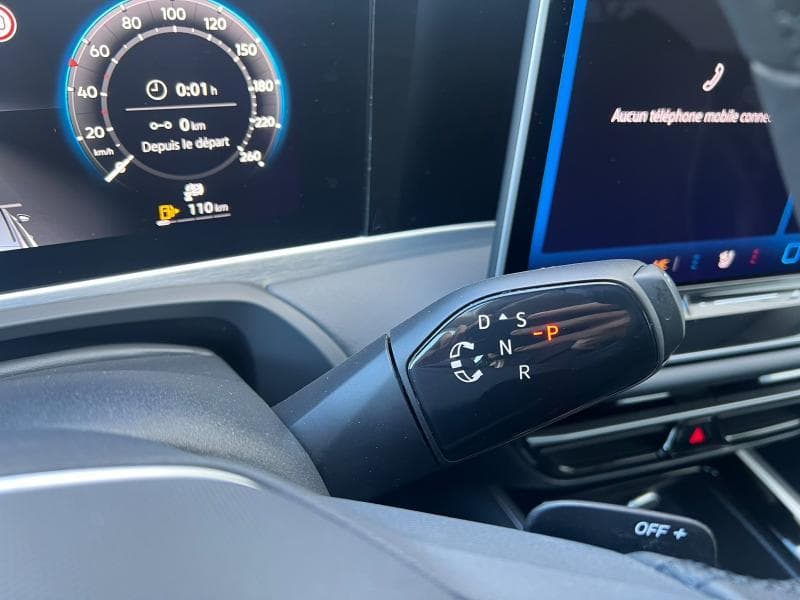 Volkswagen Passat Variant Elegance | 1.5 150 hp | caméra 360 | Car Play | attelage | sieges chauffants + ventilés | toit pano - 18