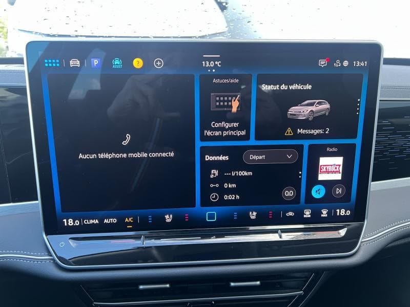 Volkswagen Passat Variant Elegance | 1.5 150 hp | caméra 360 | Car Play | attelage | sieges chauffants + ventilés | toit pano - 26