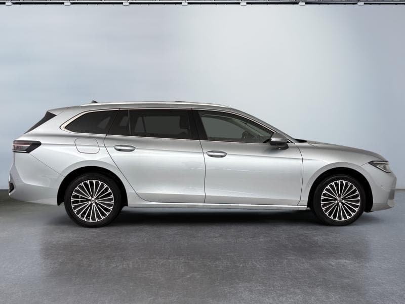 Volkswagen Passat Variant Elegance | 1.5 150 hp | caméra 360 | Car Play | attelage | sieges chauffants + ventilés | toit pano - 4