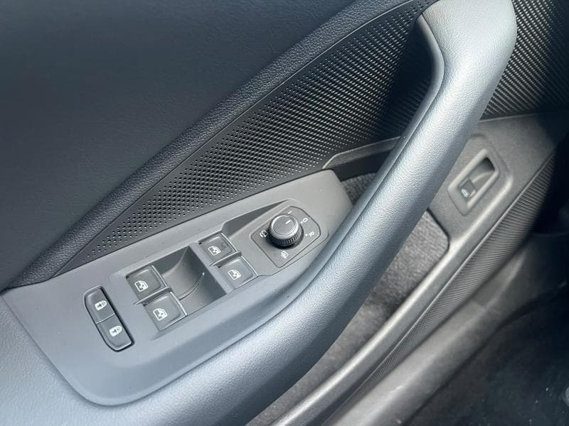 Volkswagen Passat Variant Elegance | 1.5 150 hp | caméra 360 | Car Play | attelage | sieges chauffants + ventilés | toit pano - 21