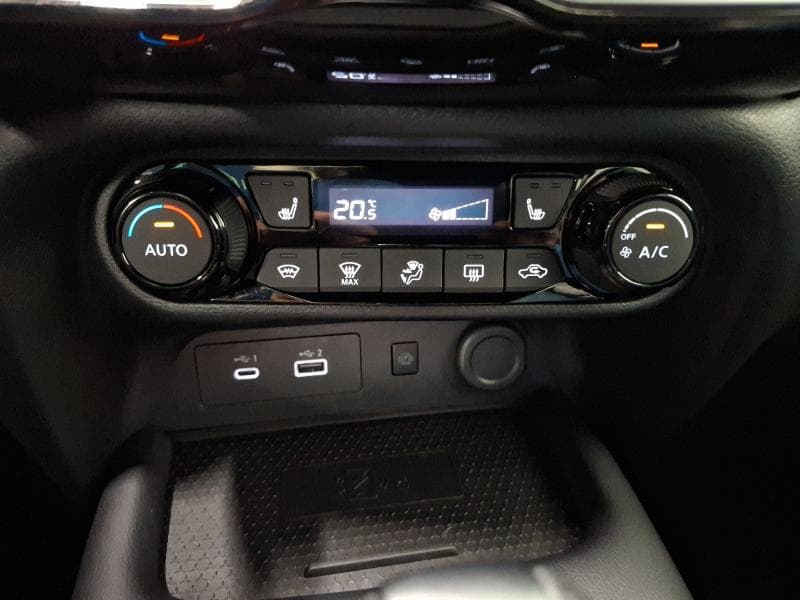 Nissan Juke 1.0 DIG-T Tekna - 29