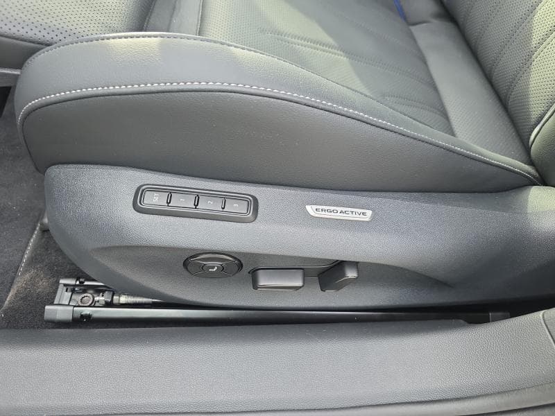 Volkswagen Passat R-line | 1.5 150 CV | GPS | Capteurs Av/Ar | Clim auto | Sièges Av chauffants | CarPlay | Toit Panoramique - 13