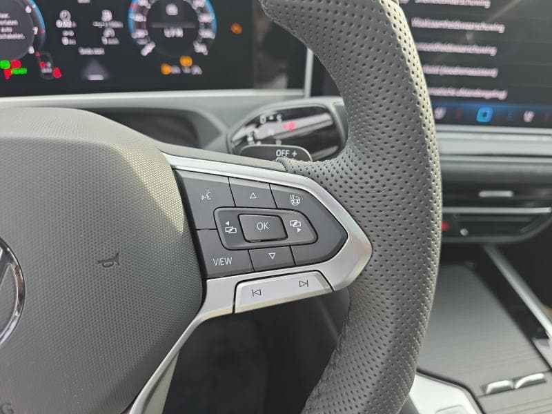 Volkswagen Passat R-line | 1.5 150 CV | GPS | Capteurs Av/Ar | Clim auto | Sièges Av chauffants | CarPlay | Toit Panoramique - 17