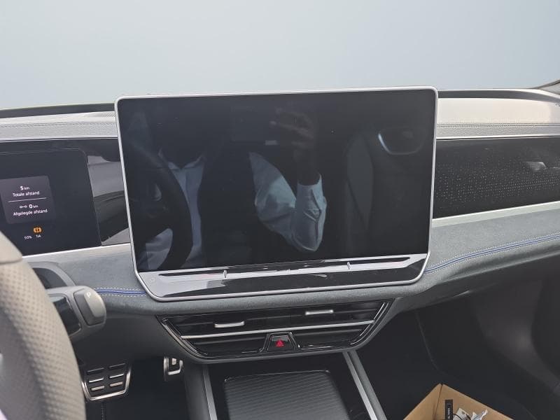 Volkswagen Passat R-line | 1.5 150 CV | GPS | Capteurs Av/Ar | Clim auto | Sièges Av chauffants | CarPlay | Toit Panoramique - 19
