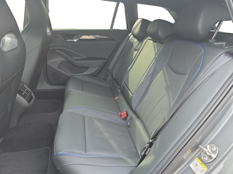 Volkswagen Passat R-line | 1.5 150 CV | GPS | Capteurs Av/Ar | Clim auto | Sièges Av chauffants | CarPlay | Toit Panoramique - 14