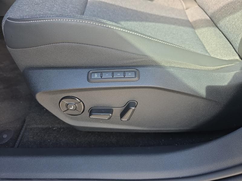 Volkswagen ID.Polo ID.Polo | 52 kw/h | GPS | Capteurs Av/Ar | Clim auto | Sièges Av chauffants | CarPlay | Toit Panoramique - 25