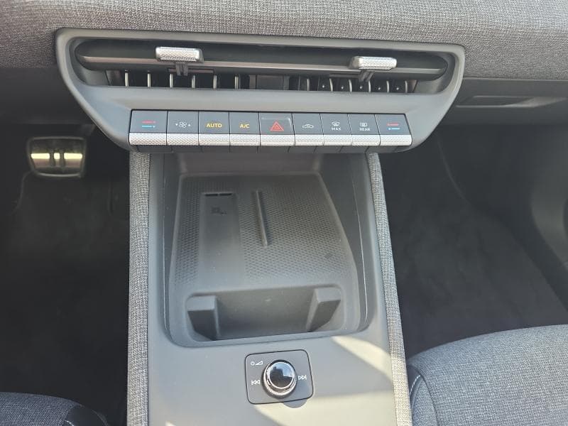 Volkswagen ID.Polo ID.Polo | 52 kw/h | GPS | Capteurs Av/Ar | Clim auto | Sièges Av chauffants | CarPlay | Toit Panoramique - 19