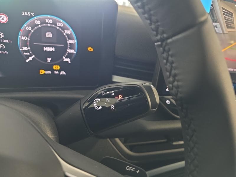 Volkswagen T-Roc Style | 1.5 Tsi 116 CV | Crochet de remorque | black style | LED Matrix |Carplay - 17