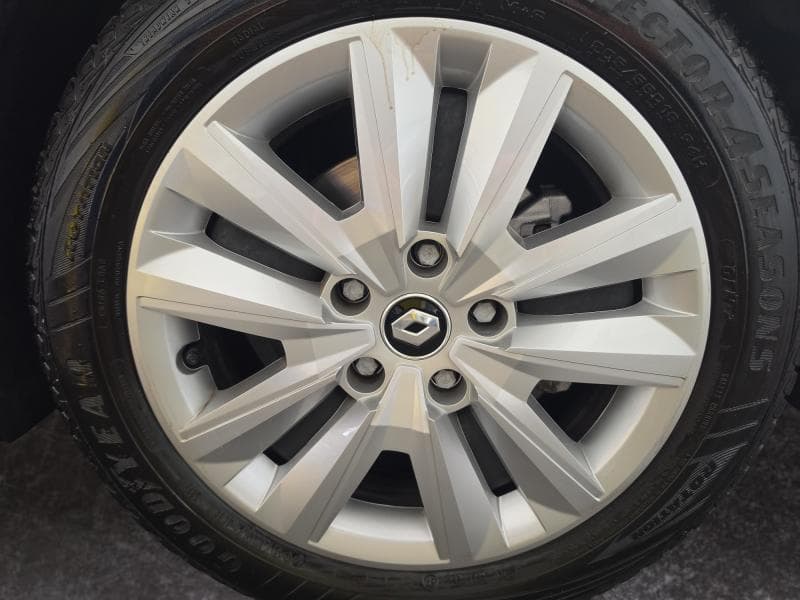 Renault Mégane 1.33 TCe Equilibre 140 Hp - 9