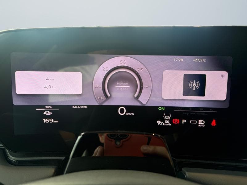 Audi A6 Avant e-tron - 10