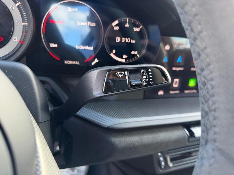 Porsche 911 Carrera 4 GTS | 3.0 480cv | Pack GTS | Pack Carbon | Toit panoramique | 4 roues motrices | échappement sport | Bose - 22