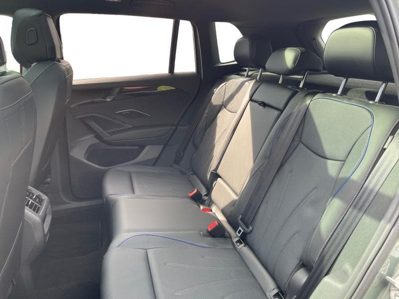 Volkswagen Tiguan R-Line | 1.5 ETSI 150CH | Cuir | Toit Ouvrant | Attelage | Caméra 360 | - 23