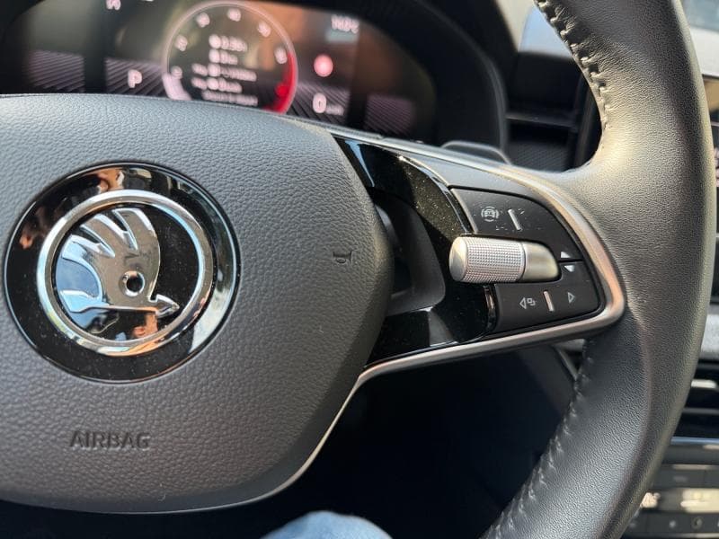 Skoda Kamiq Selection | 1.0 tsi 116 | Camera | clim auto | sieges chauffants | carplay - 22
