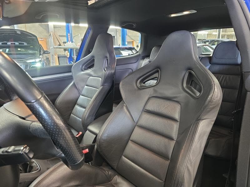 Volkswagen Golf V R32 | Etat showroom | Origine | Radio tactile - Depot Vente - 29